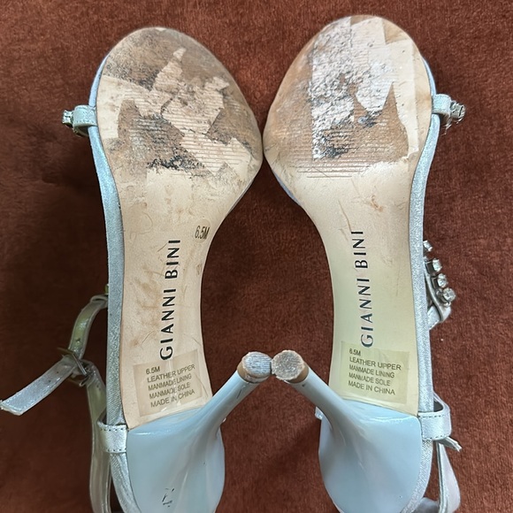 Gianni Bini Formal Silver Shoes - Picture 10 of 10